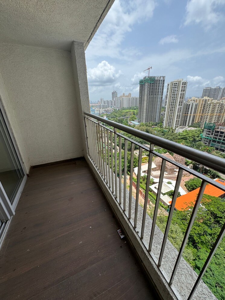 Balcony, piramal-vaikunth 3 Bedroom 1200 Sq.Ft. Apartment In Balkum Pada Thane 8798276