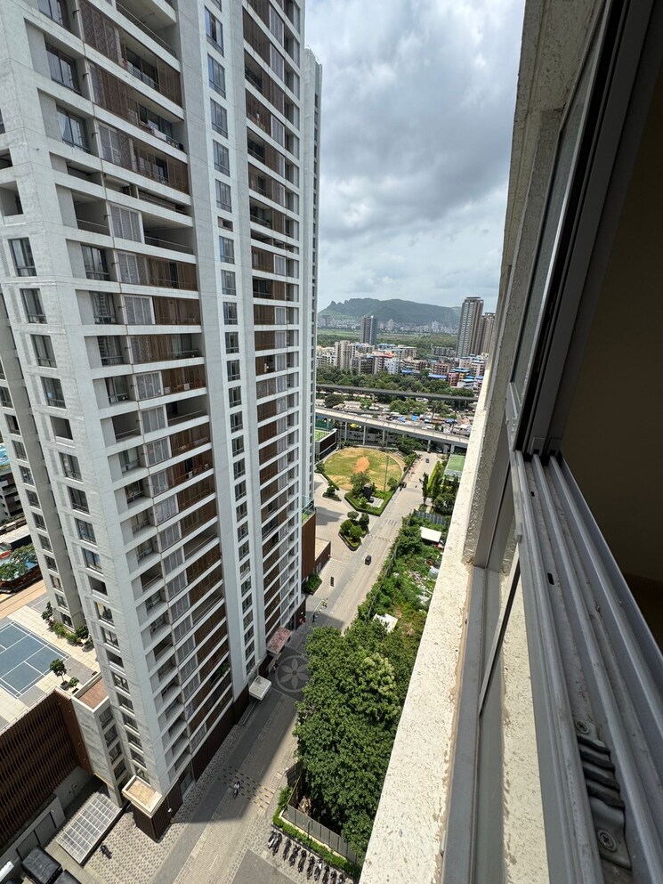 Balcony, piramal-vaikunth 3 Bedroom 1200 Sq.Ft. Apartment In Balkum Pada Thane 8798276