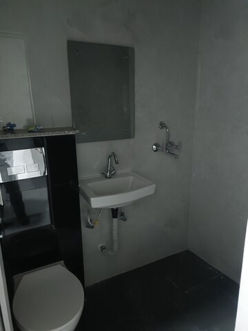 Room in 1 RK Builder Floor at Sector 52 – for Rent