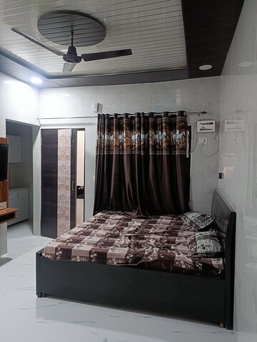1 RK Builder Floor For Rent in Sector 52