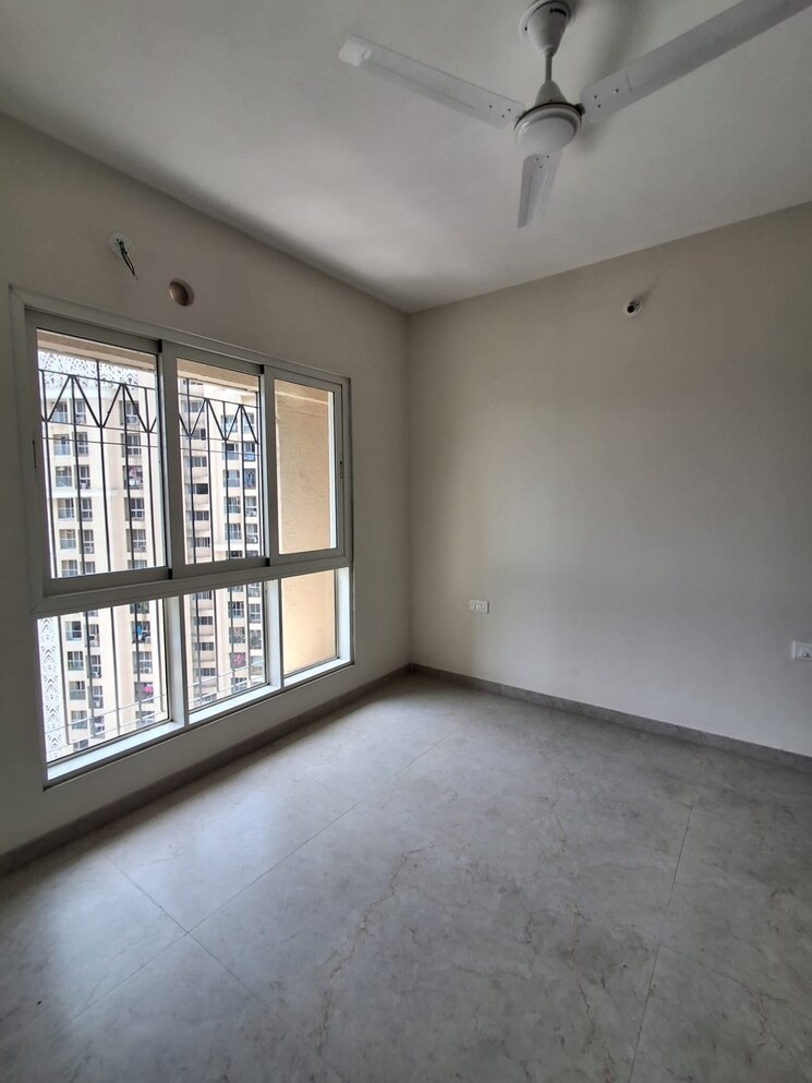 Room, dosti-west-county 2 Bedroom 657 Sq.Ft. Apartment In Balkum Pada Thane 8798344