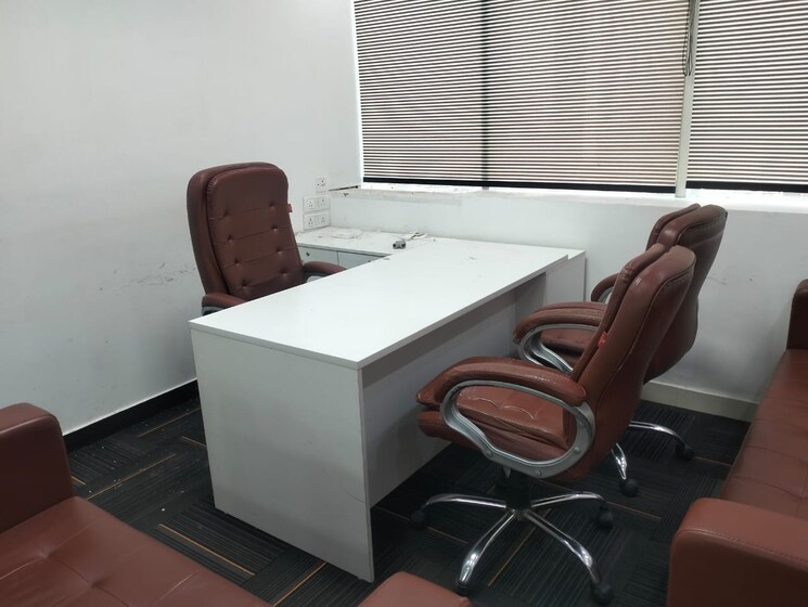 Team Area, sector 16 Commercial Office Space 1100 Sq.Ft. In Sector 16 Noida 8798358