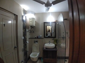Bathroom in 4 BHK Apartment at Sector 6 Dwarka – for Rent