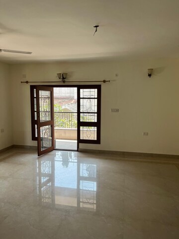 Room in 3 BHK Apartment at Richmond Towers, Richmond Town – for Sale