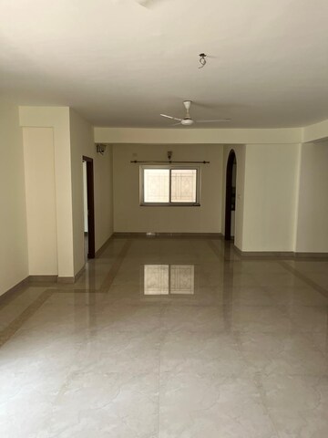 Room in 3 BHK Apartment at Richmond Towers, Richmond Town – for Sale