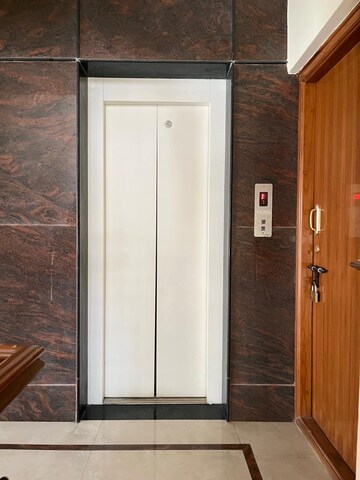 Building Lobby in 3 BHK Apartment at Richmond Towers, Richmond Town – for Sale