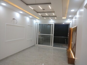 Room in 3 BHK Apartment at Sector 10 Dwarka – for Sale