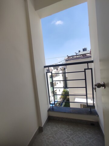 Room in 1 BHK Builder Floor at Hsr Layout – for Rent