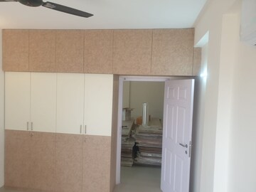 Room in 2 BHK Builder Floor at Emaar MGF Emerald Hills, Sector 65 – for Rent
