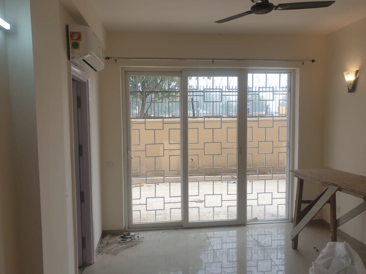 Room, emaar-mgf-emerald-hills 2 Bedroom 1210 Sq.Ft. Builder Floor In Sector 65 Gurgaon 8798632