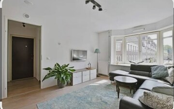 2 BHK Apartment For Rent in Max Towers, Sector 16b