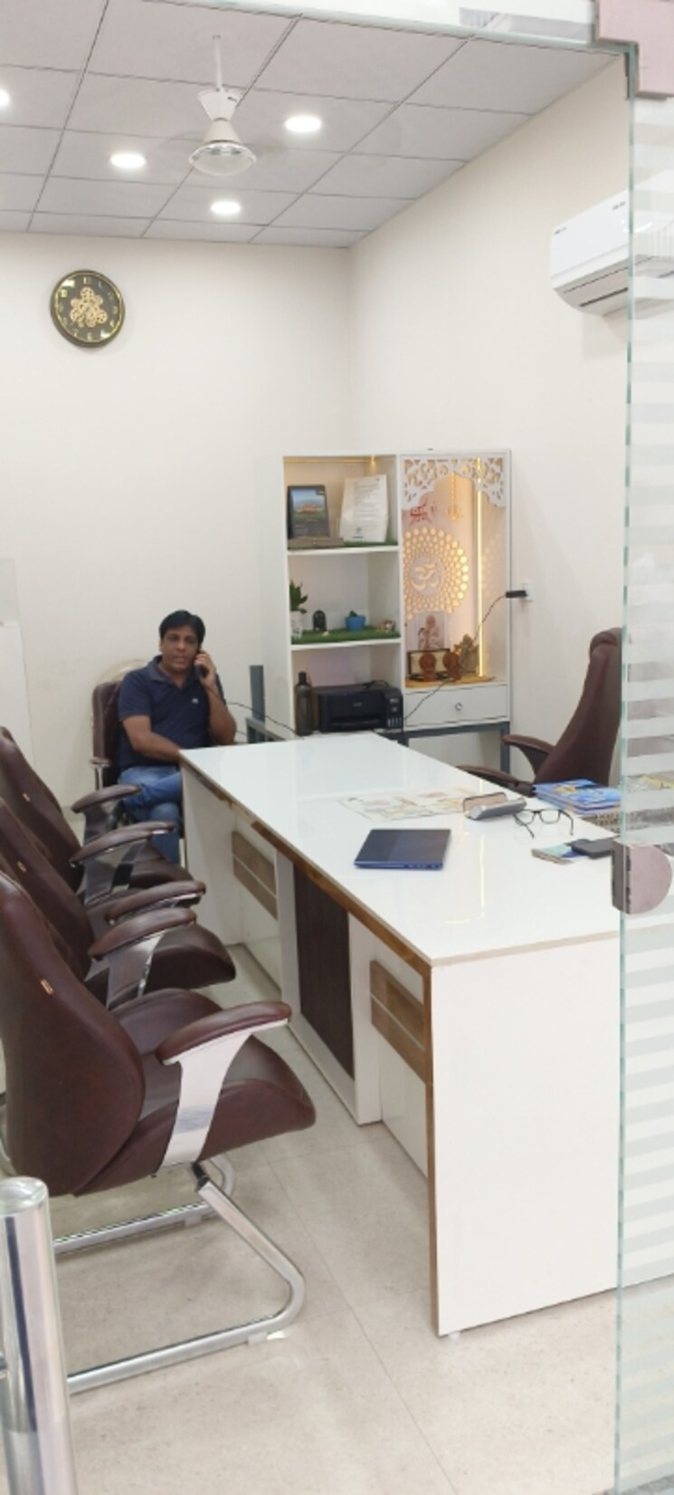 Team Area, amolik-sankalp Commercial Shop 235 Sq.Ft. In Sector 85 Faridabad 8798752