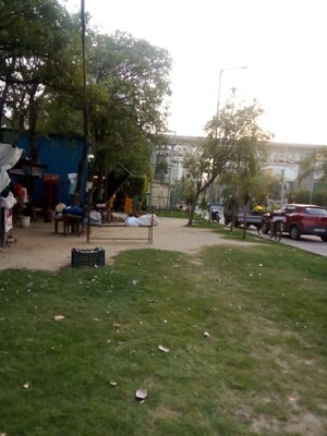 Parking in 4 BHK Apartment at Parker White Lily, Sector 8 – for Sale