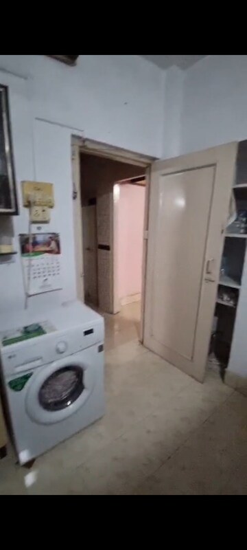 Master Bedroom in 1.5 BHK Apartment at MP Pandurangwadi Laxmi Niwas CHS, Goregaon East – for Rent