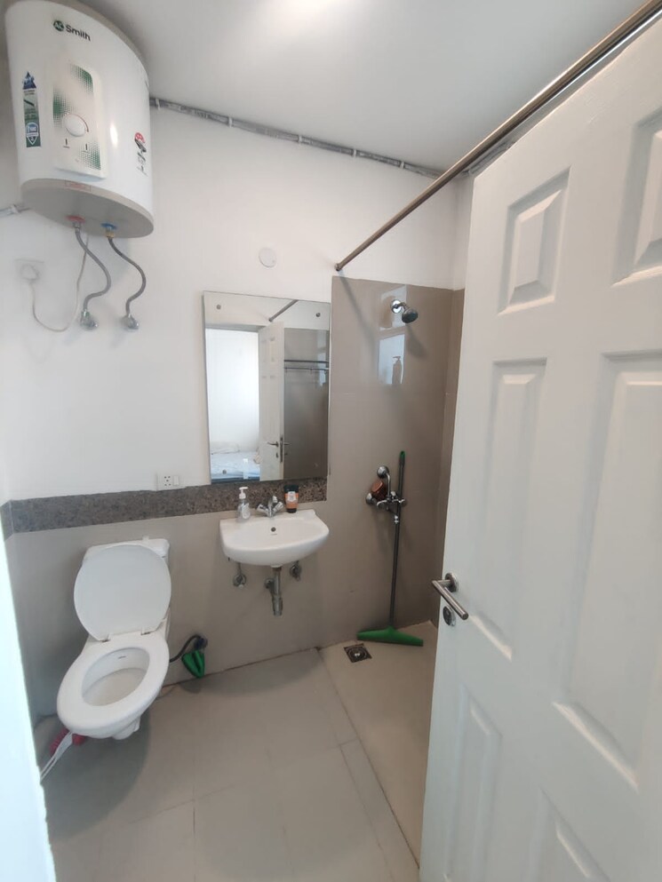 Bathroom, emaar-emerald-floors 3 Bedroom 1380 Sq.Ft. Builder Floor In Sector 65 Gurgaon 8798723