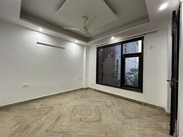 Room in 3 BHK Apartment at Saket – for Rent