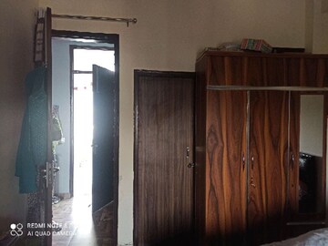 Room in 2 BHK Builder Floor at Sector 23a – for Rent