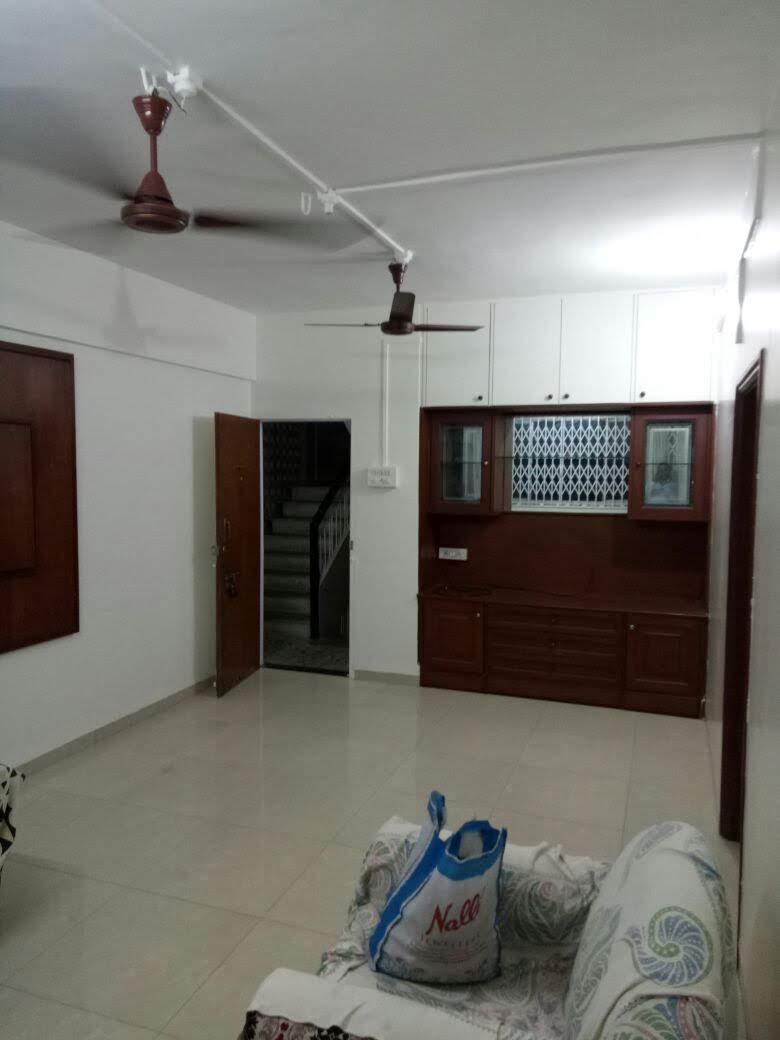 1 BHK 600 Sq.Ft. Apartment in Vishrant Society