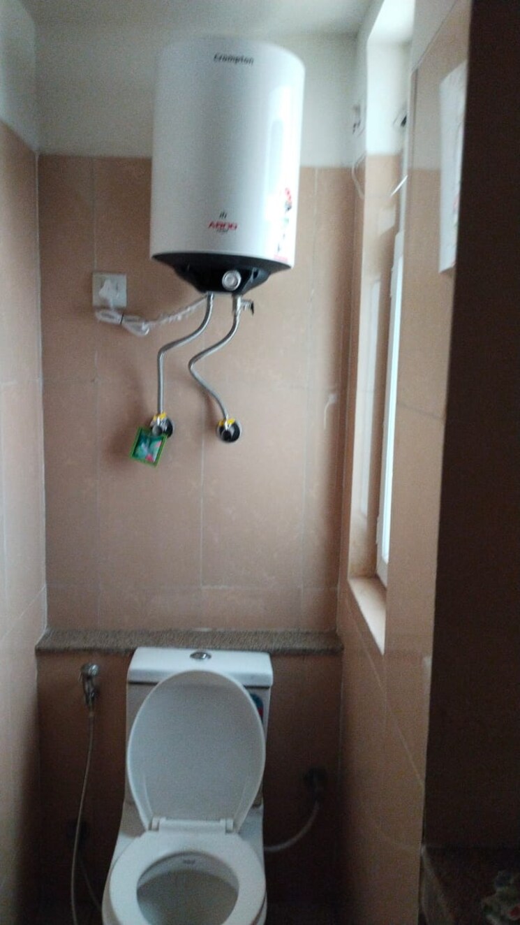 Bathroom, emaar-mgf-emerald-hills 4 Bedroom 1750 Sq.Ft. Builder Floor In Sector 65 Gurgaon 8798830