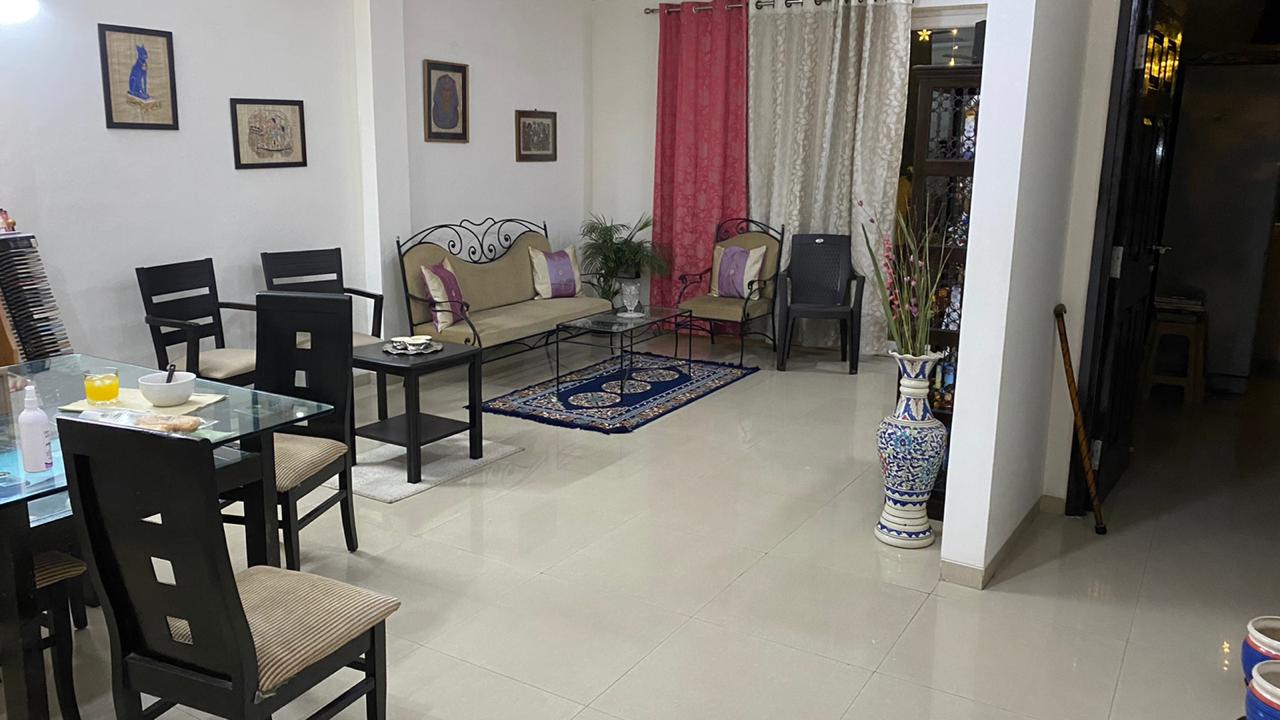 4 BHK + Extra Room Builder Floor For Rent in Emaar MGF Emerald Hills
