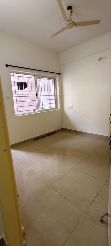 Room in 1 BHK Apartment at GLR Mansion, New Thippasandra – for Rent