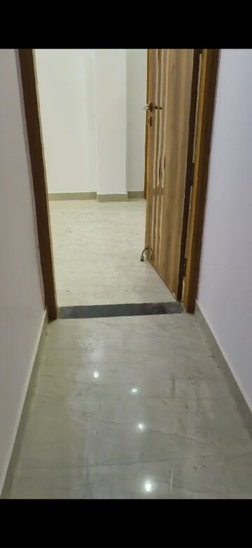 Building Lobby in 3 BHK Builder Floor at Govindpuri – for Sale