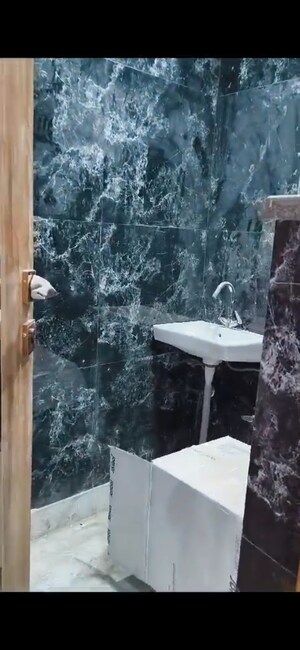 Master Bedroom in 3 BHK Builder Floor at Govindpuri – for Sale