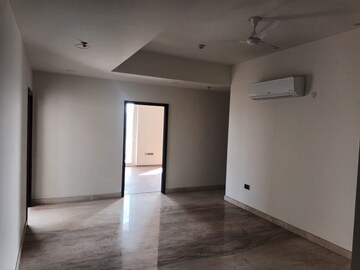 Room in 3 BHK Apartment at Dhoot Time Residency, Sector 63 – for Rent