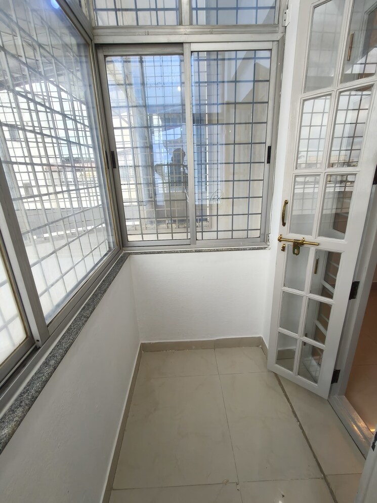 Balcony, smr-vinay-cascades-blk-b1 3 Bedroom 2000 Sq.Ft. Apartment In Cv Raman Nagar Bangalore 8799066