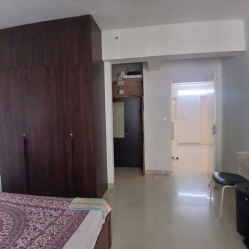 Room in 3 BHK Apartment at Salarpuria Senorita, Sarjapur Road – for Rent