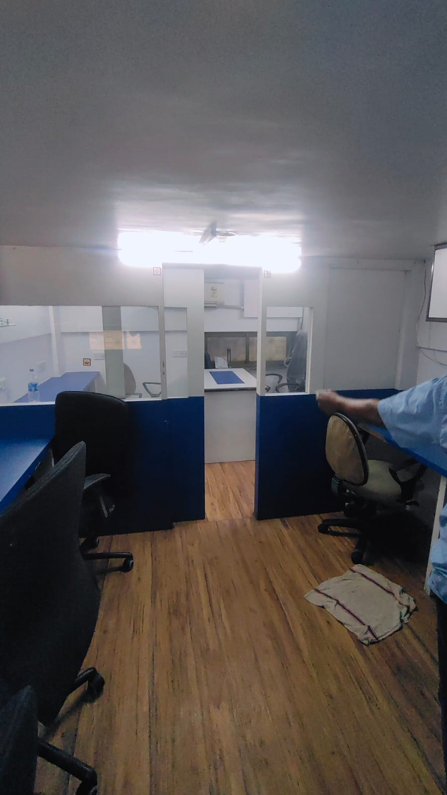 Office Space For Rent in Lbs Road 