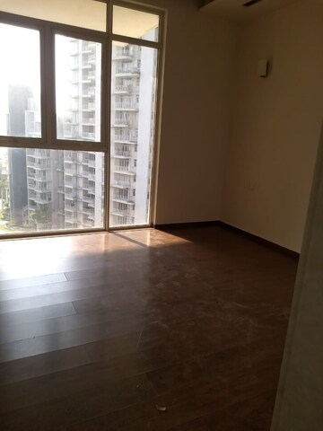 Room in 3 BHK Apartment at M3M Merlin, Sector 67 – for Rent