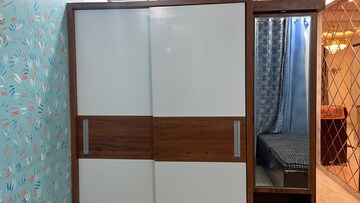 Furnished Amenities in 2 BHK Apartment at Soho Apartments, Shakti Khand – for Rent