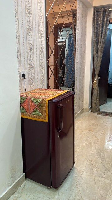 Furnished Amenities in 2 BHK Apartment at Soho Apartments, Shakti Khand – for Rent