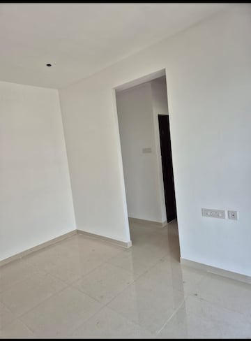 Room in 1 BHK Apartment at UK Iridium, Kandivali East – for Rent
