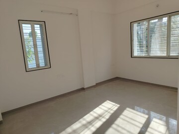 Attached Bathroom in 4 BHK Apartment at Revenue Colony – for Rent