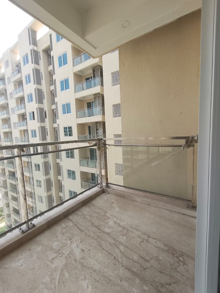 Balcony, ambience-creacions 3 Bedroom 3090 Sq.Ft. Apartment In Sector 22 Gurgaon 8799160