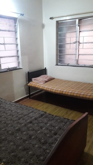 Room in  Pg at Senapati Bapat Road – for Rent