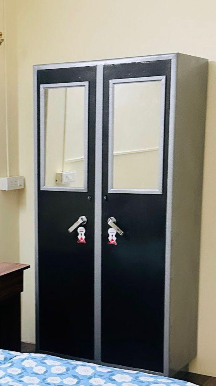 Cupboard, senapati bapat road Pg For Girls In Senapati Bapat Road 8799182