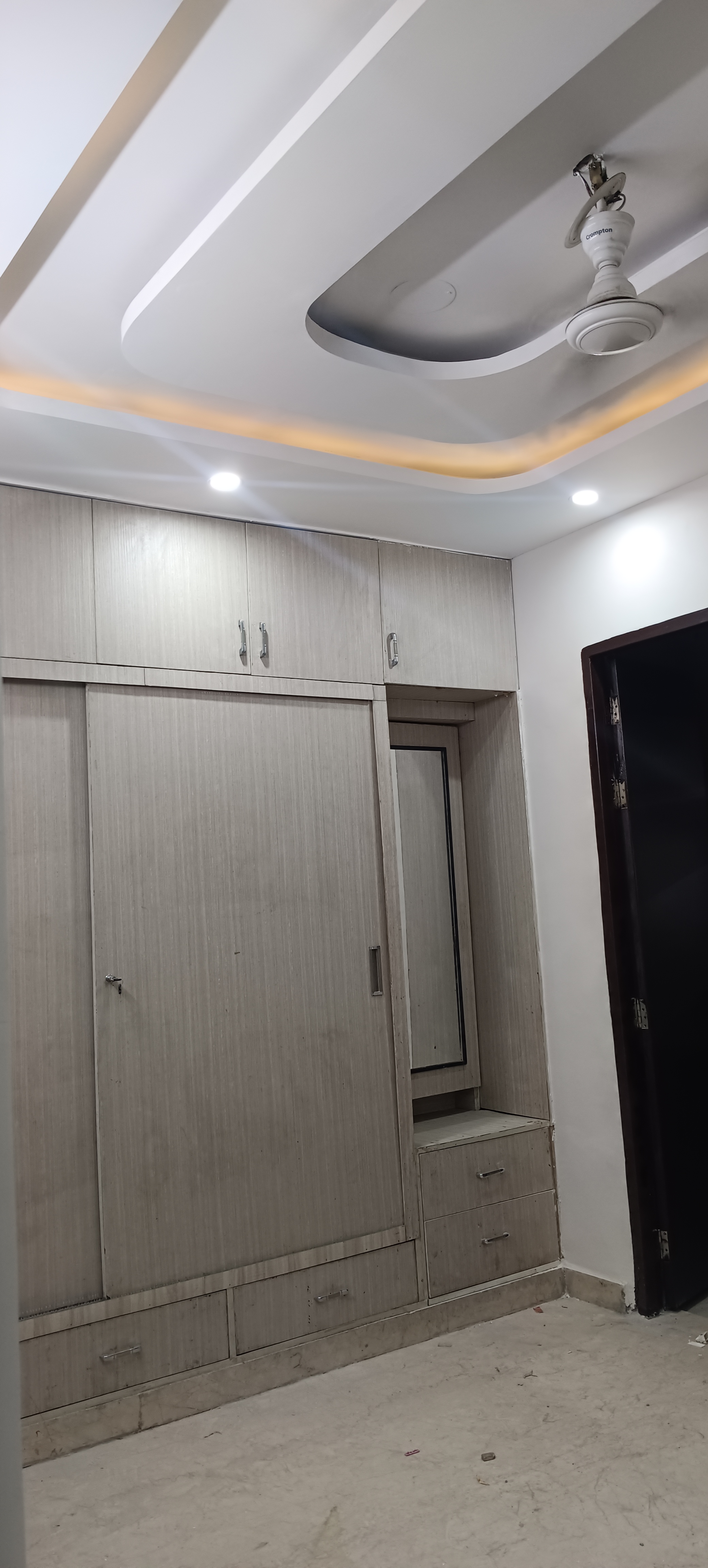 2 BHK Builder Floor For Rent in Shri Ram Property 
