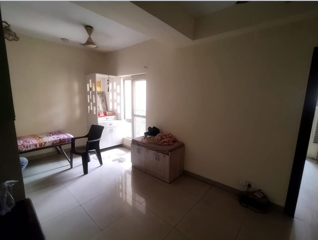 2.5 BHK + Study Room Apartment For Rent in Panchsheel Greens II
