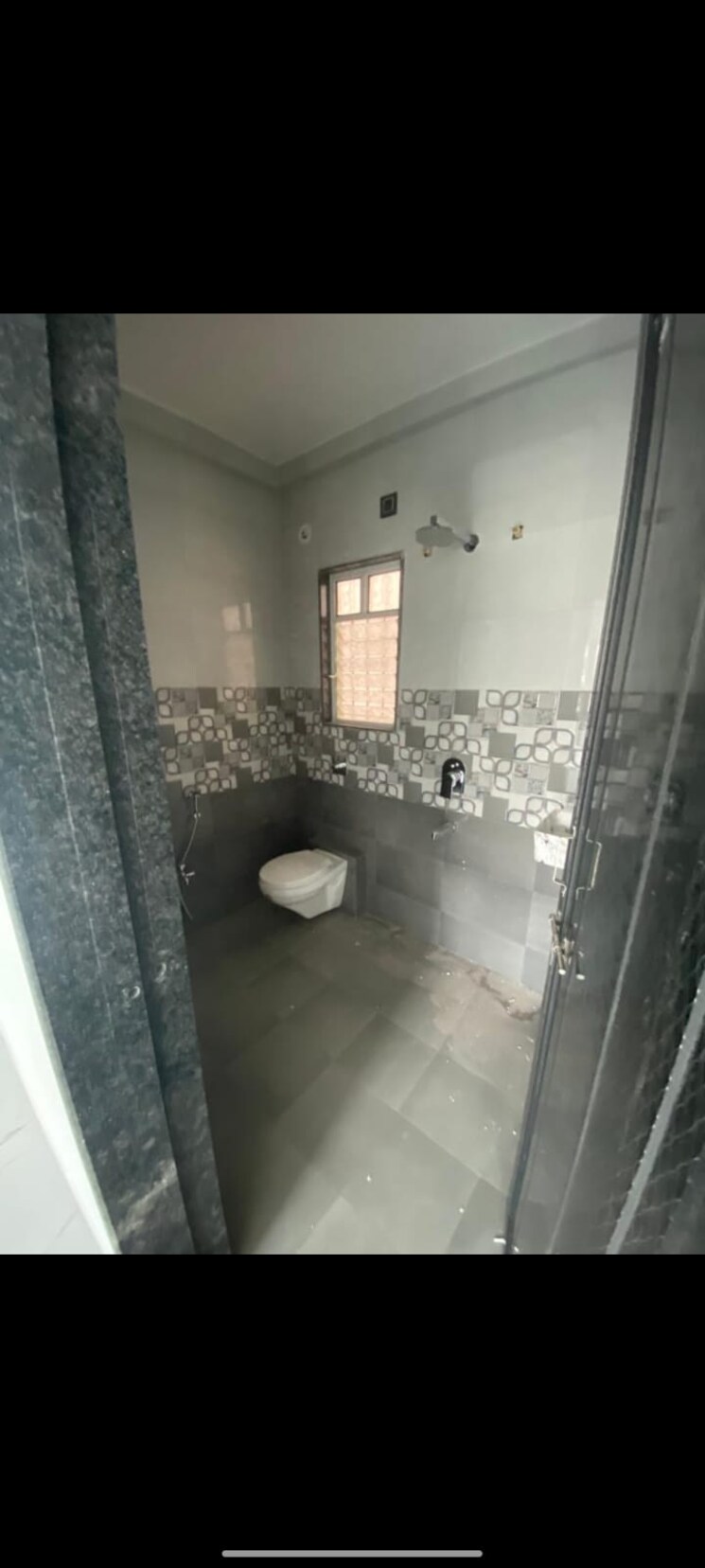 Bathroom, akshay-villa-shivane 2 Bedroom 950 Sq.Ft. Apartment In Shivane Pune 8799277