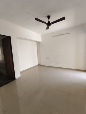 Master Bedroom in 1.5 BHK Apartment at Man Opus, Mira Road – for Sale