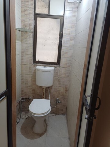 Bathroom in 1 BHK Apartment at Jaldhara Sra Chs, Goregaon East – for Rent