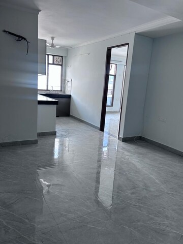 Room in 3 BHK Builder Floor at Spazedge, Sector 47 – for Rent