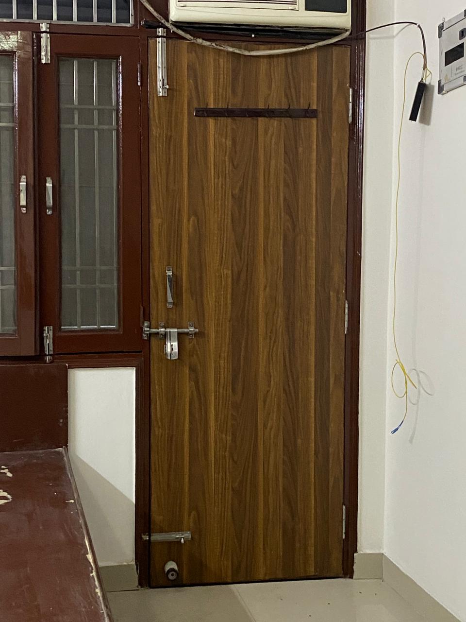 1.5 BHK + Study Room Builder Floor For Rent in Patparganj Village Opp ja