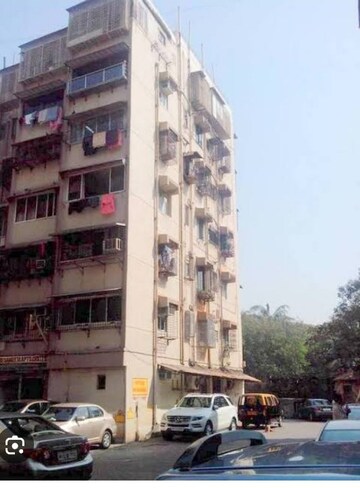 1.5 BHK Apartment For Rent in Sangeeta Apartment Santacruz West, Santacruz West