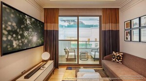 Living Room in 4 BHK Apartment at DLF The Grove, Sector 54 – for Sale