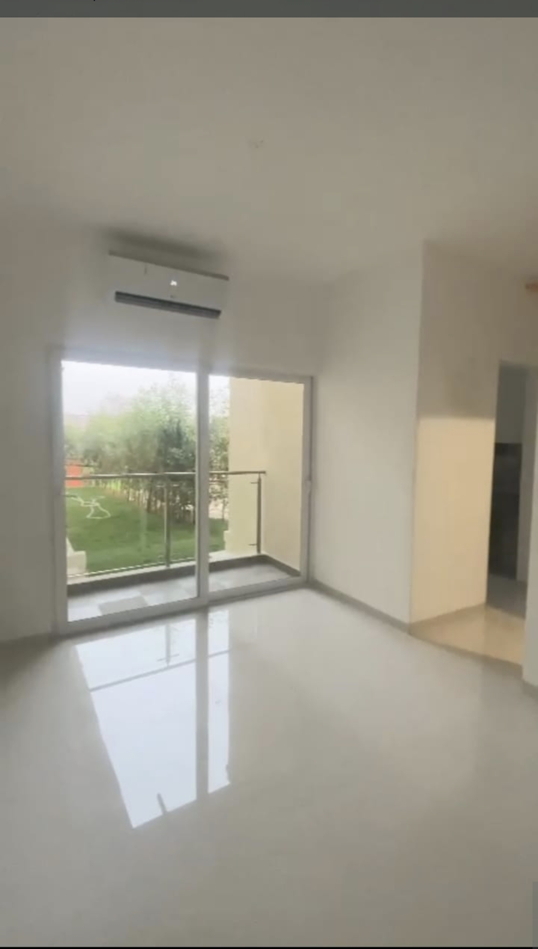 1 BHK Apartment For Sale in Oyster Saket City