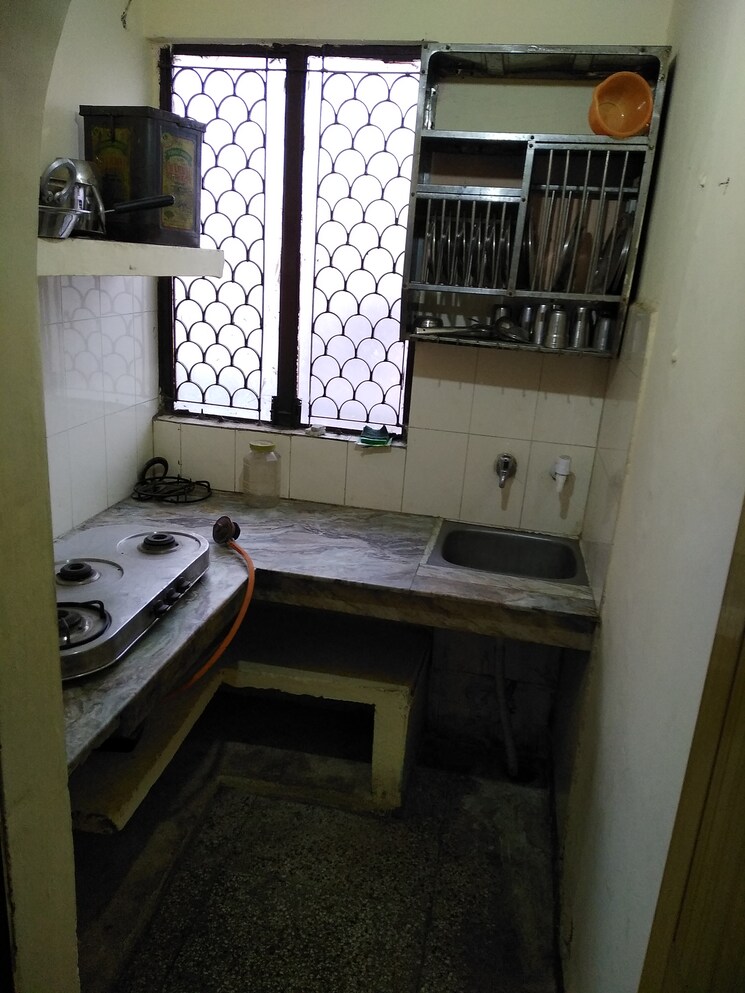 Kitchen, lajpat nagar 4 1 Bedroom 567 Sq.Ft. Builder Floor In Lajpat Nagar 4 Delhi 8799383